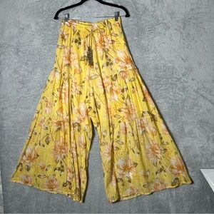 Chloe Laetitia Pants Womens S/M Wide Leg Floral Boho Crop Artsy Hippie Festival